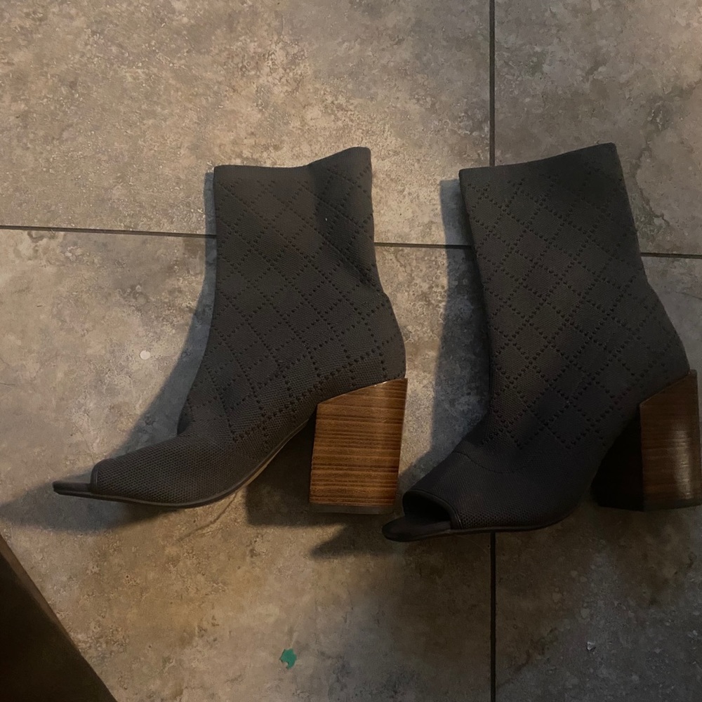 Kelsi Dagger Macie Knit Peep toe booties